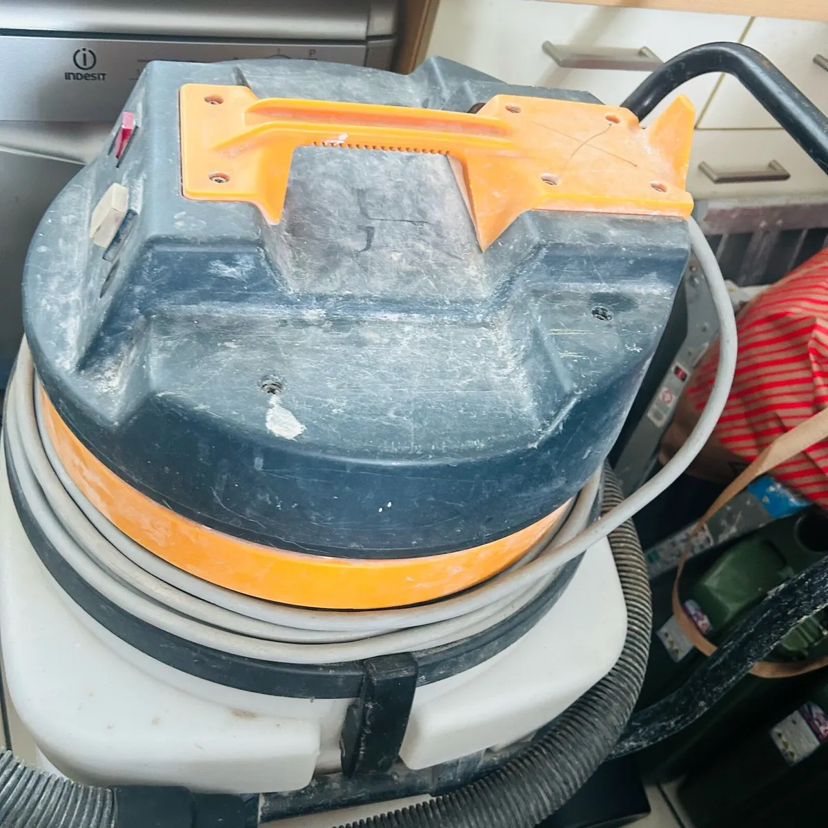 Wet and Dry Vacuum - Image 4