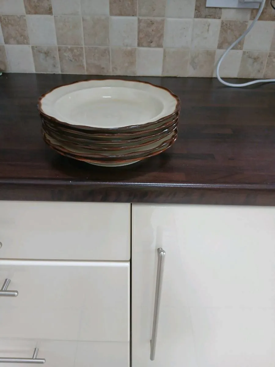 44 DINNER / TEA SET NEW - Image 4