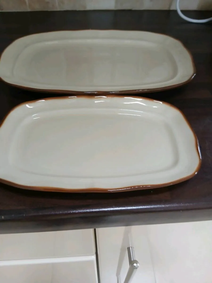 44 DINNER / TEA SET NEW - Image 2