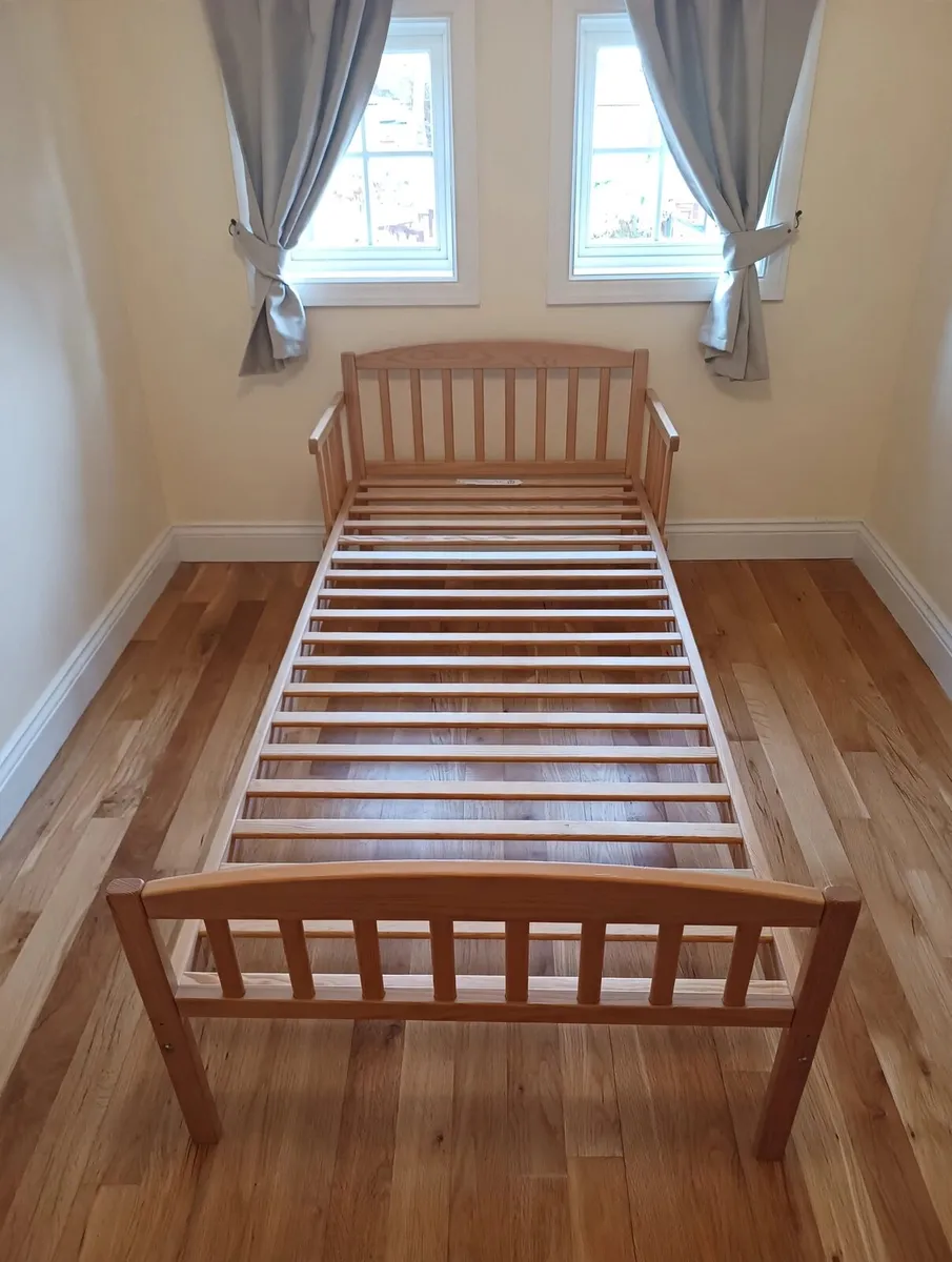Toddler bed - Image 2