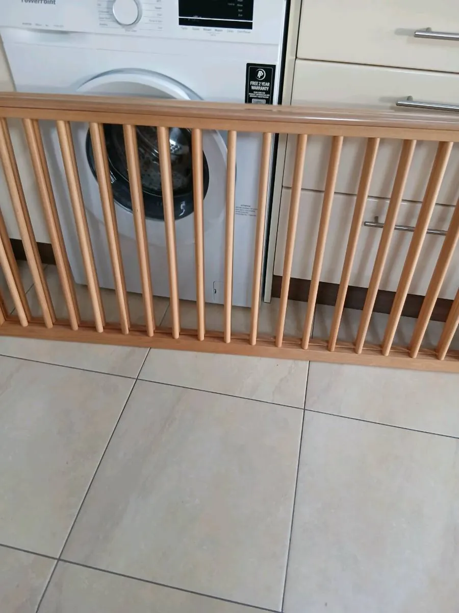 BABYLO BABYS COT BED LIKE NEW - Image 4