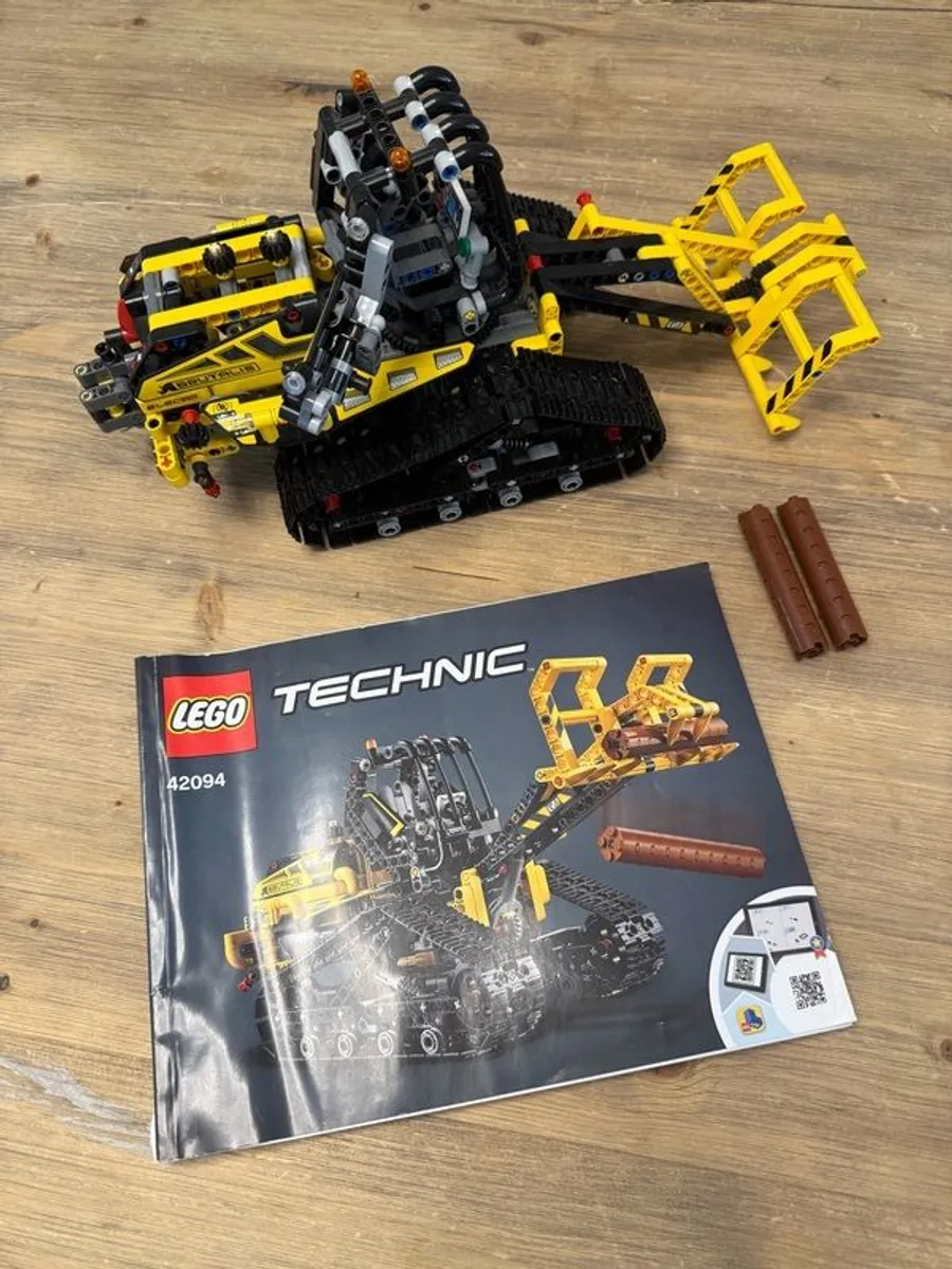 Lego 42094 Tracked Crawler - Retired Product - Image 1