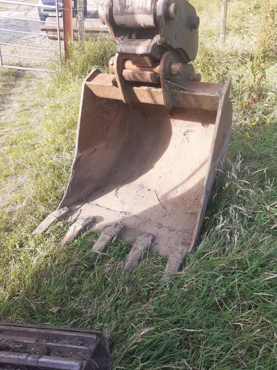 65mm Digging Buckets - Image 1