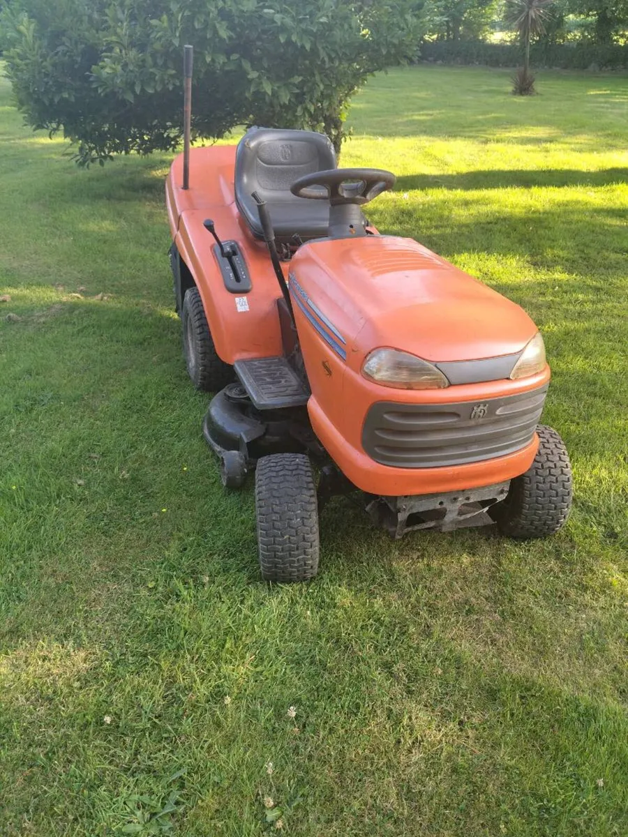 Ride on mower - Image 2