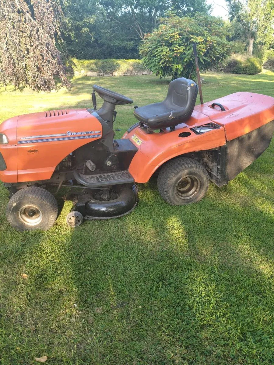 Ride on mower - Image 1