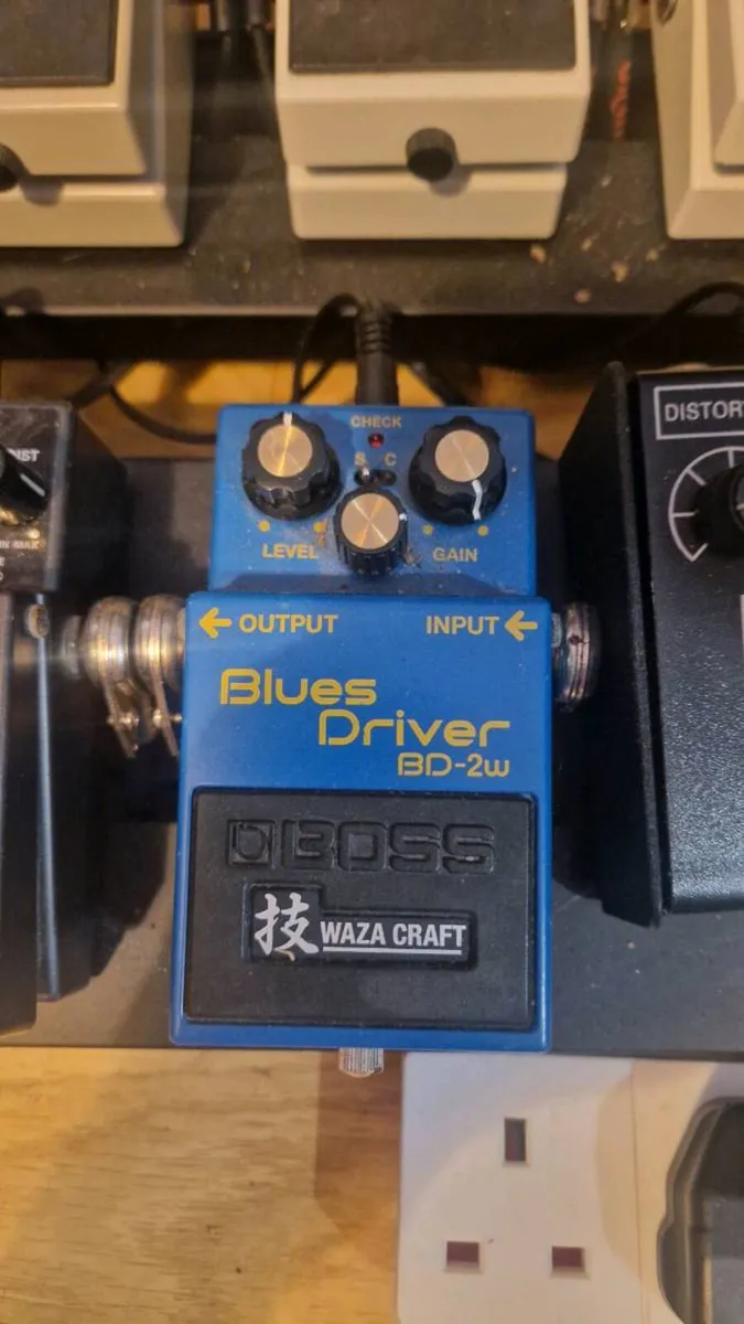 Boss BD-2w blues driver