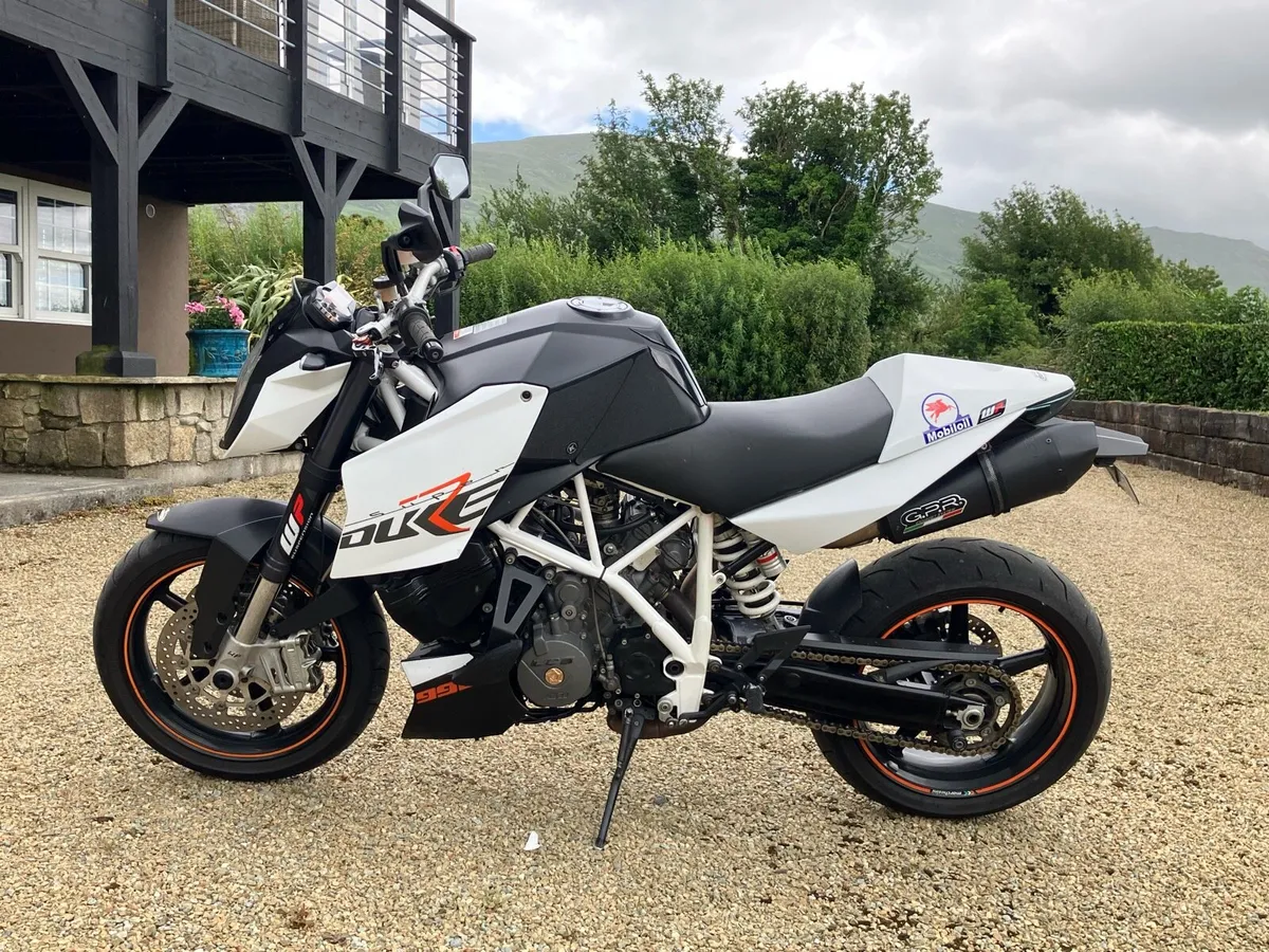 KTM 990 Superduke R - Image 1