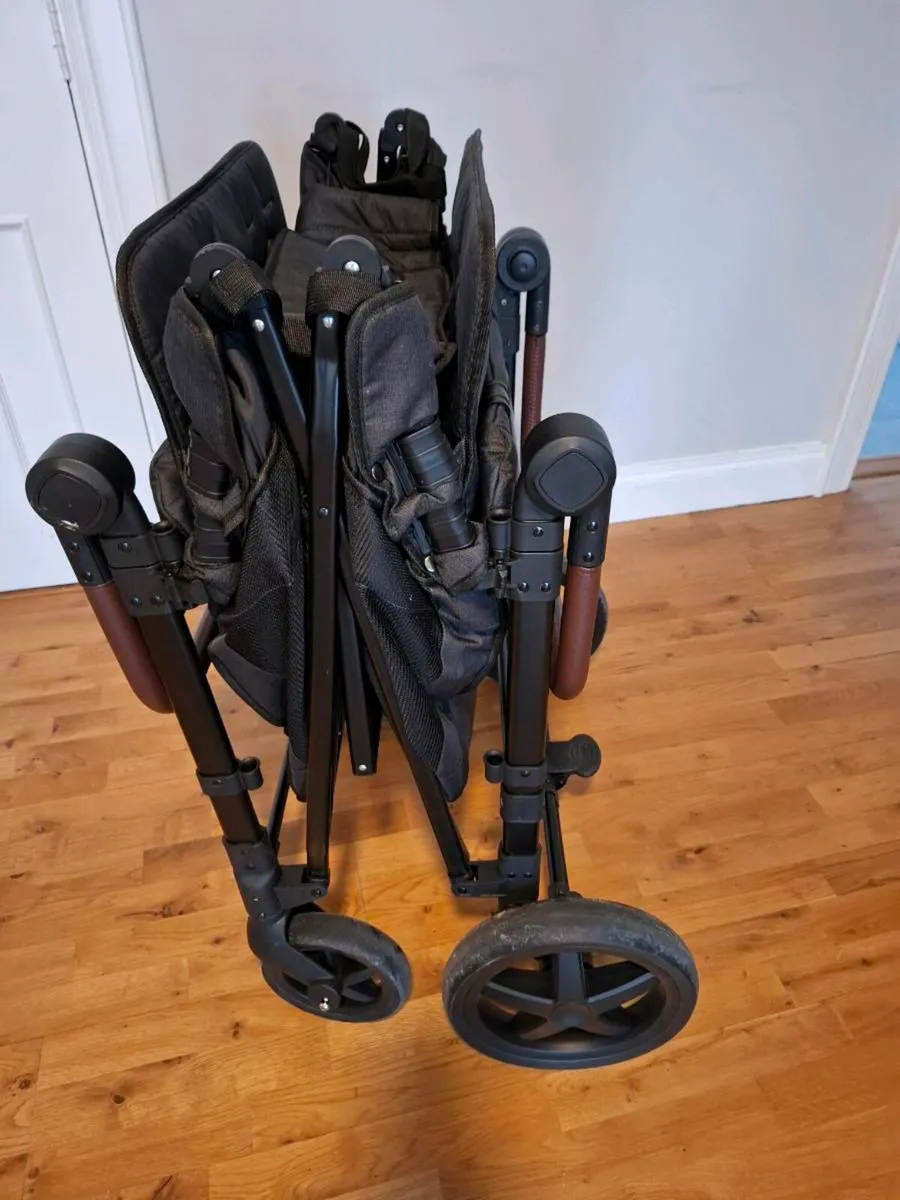 4 seater stroller - Image 2