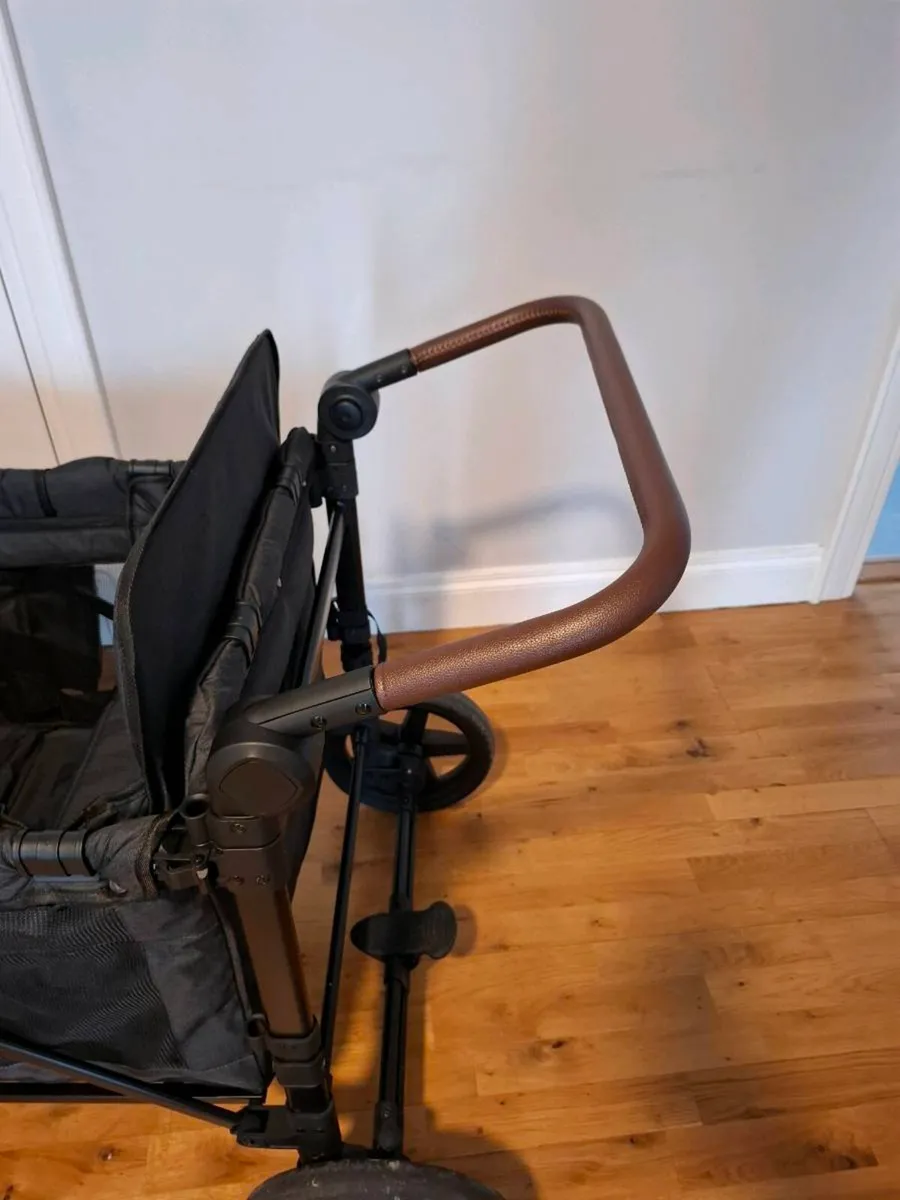 4 seater stroller - Image 3