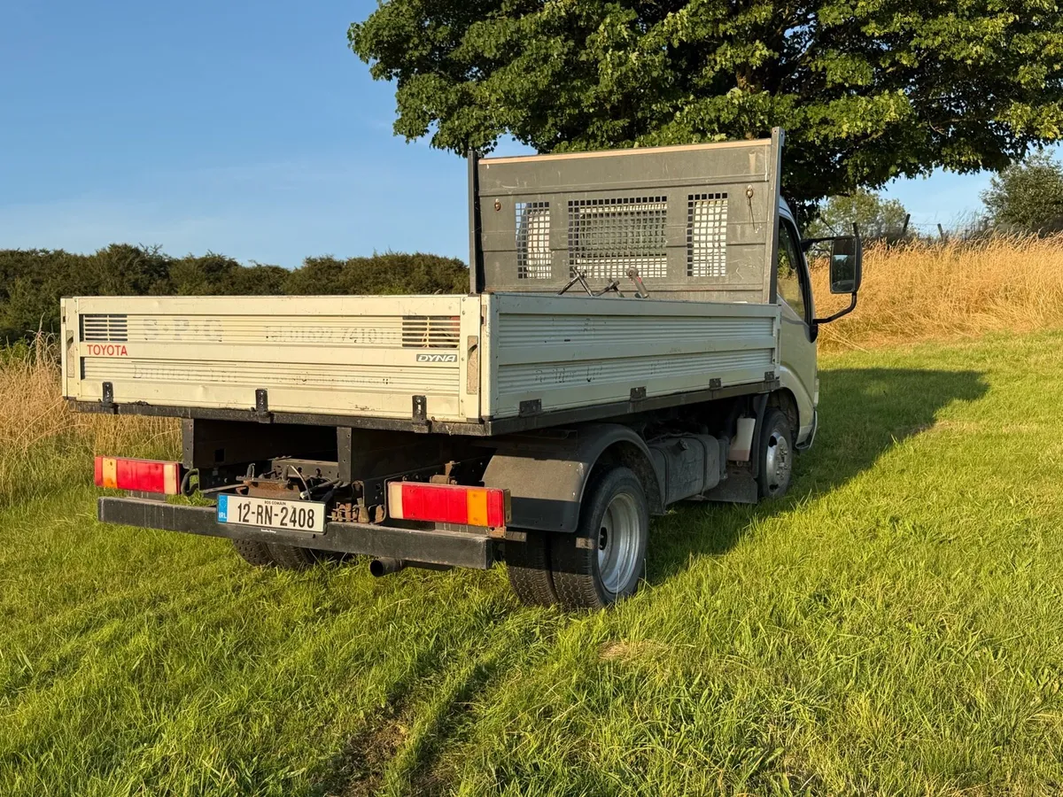 2012 Toyota Dyna twin wheel - Image 4