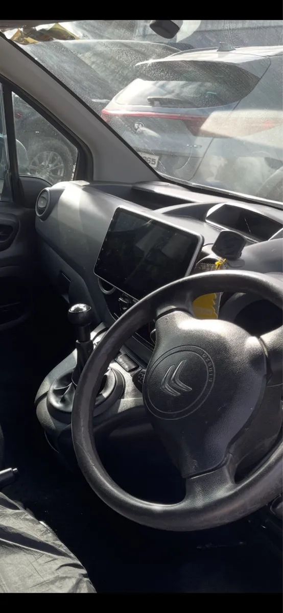 Berlingo van - Image 4