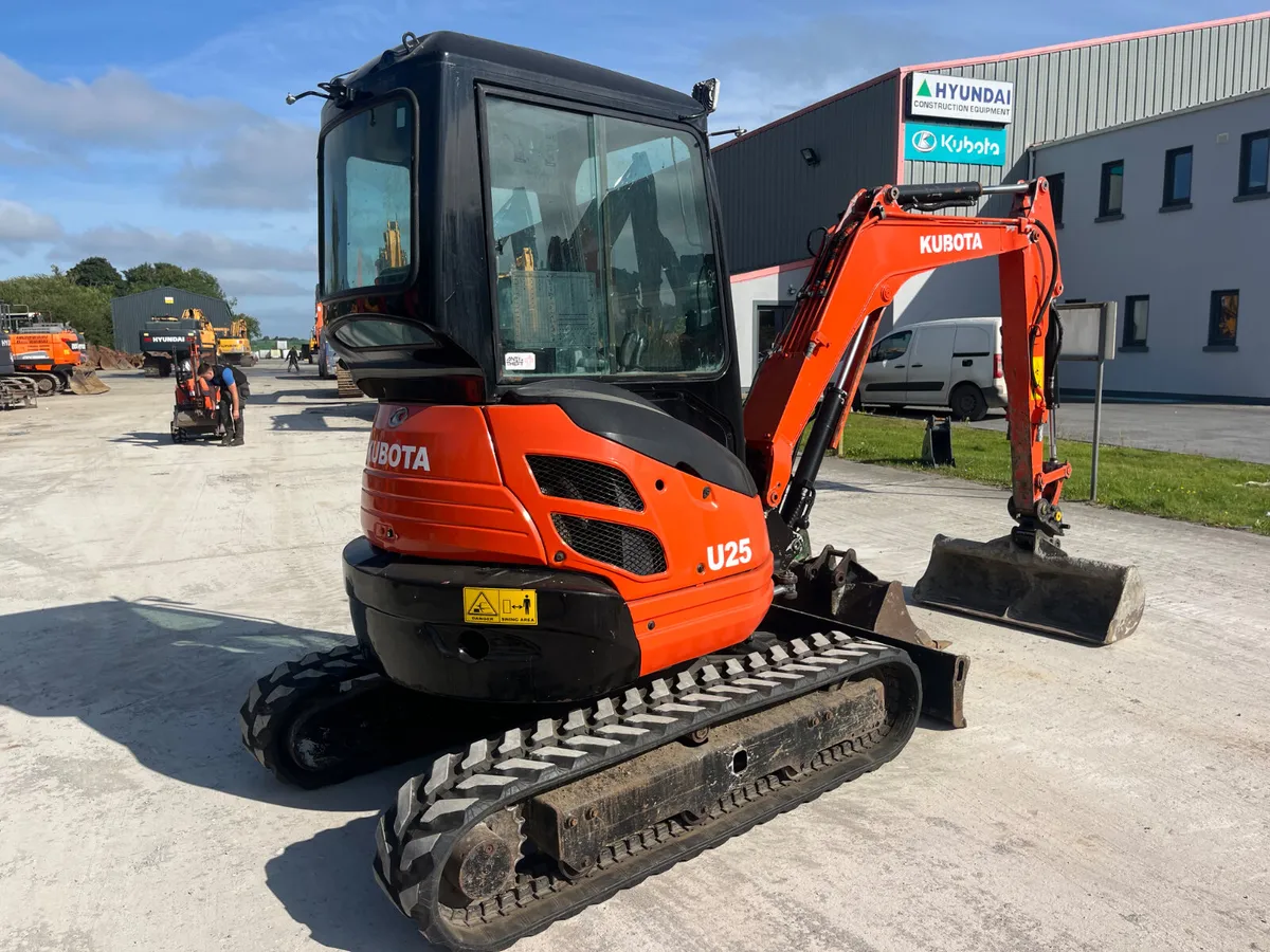 2013 Kubota U25-3 - Image 4