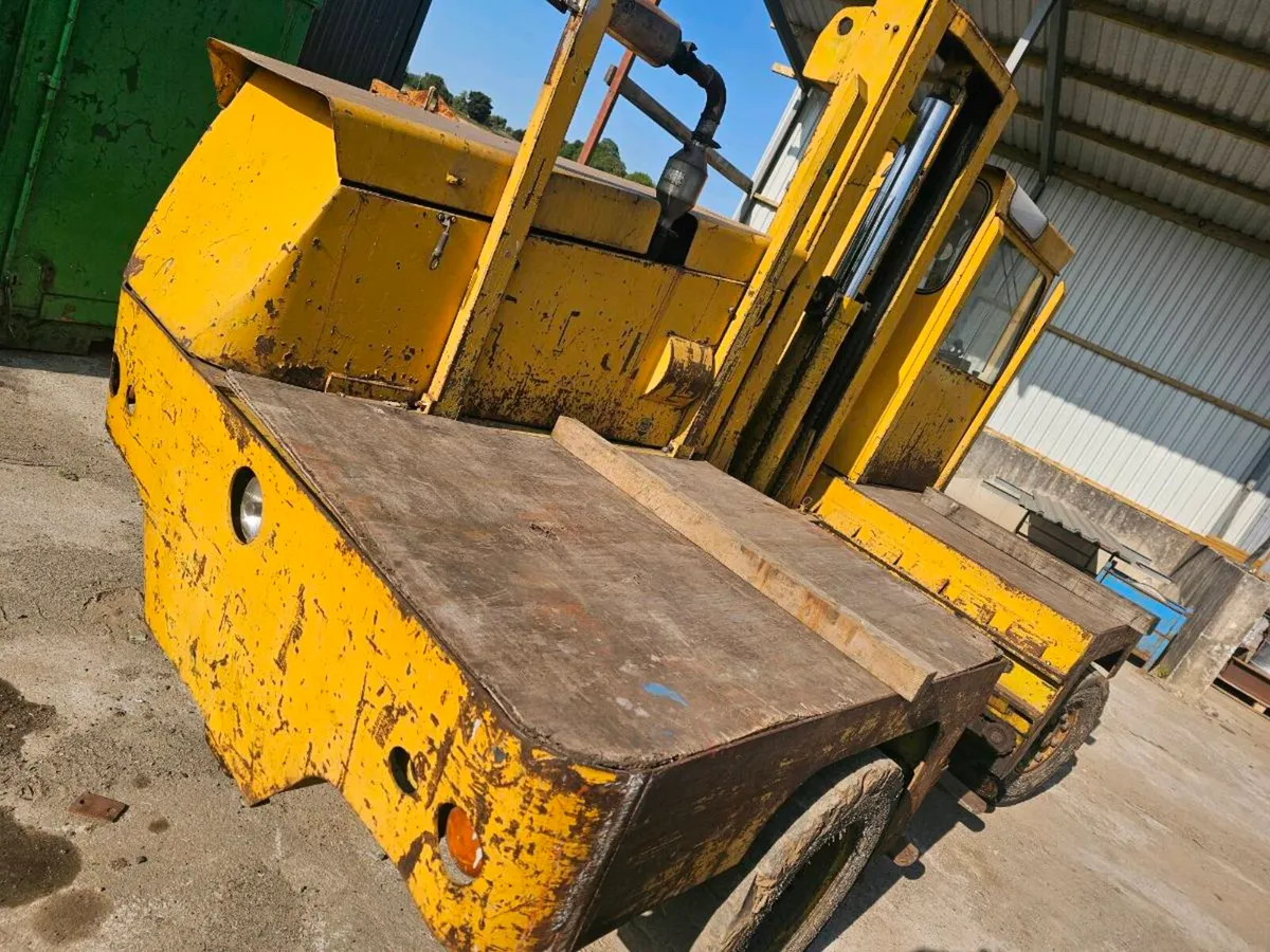 Side loader - Image 2
