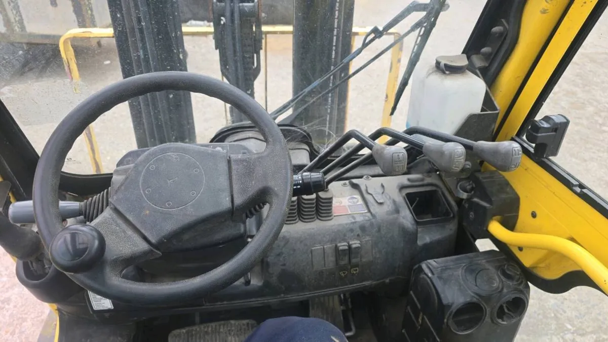 2020 Hyster 2.5xt gas forklift - Image 4