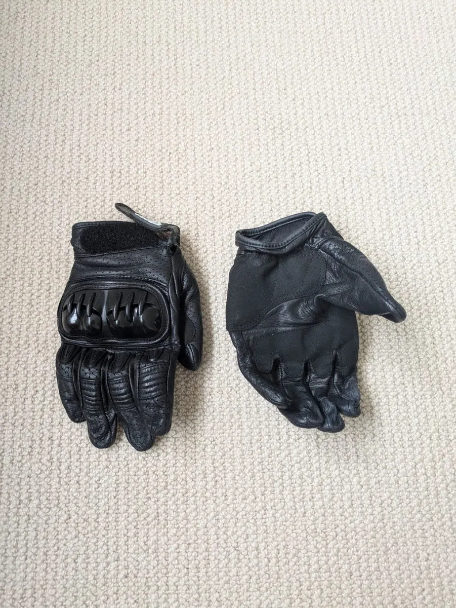 Motor Bike Ladies Gloves - Image 1