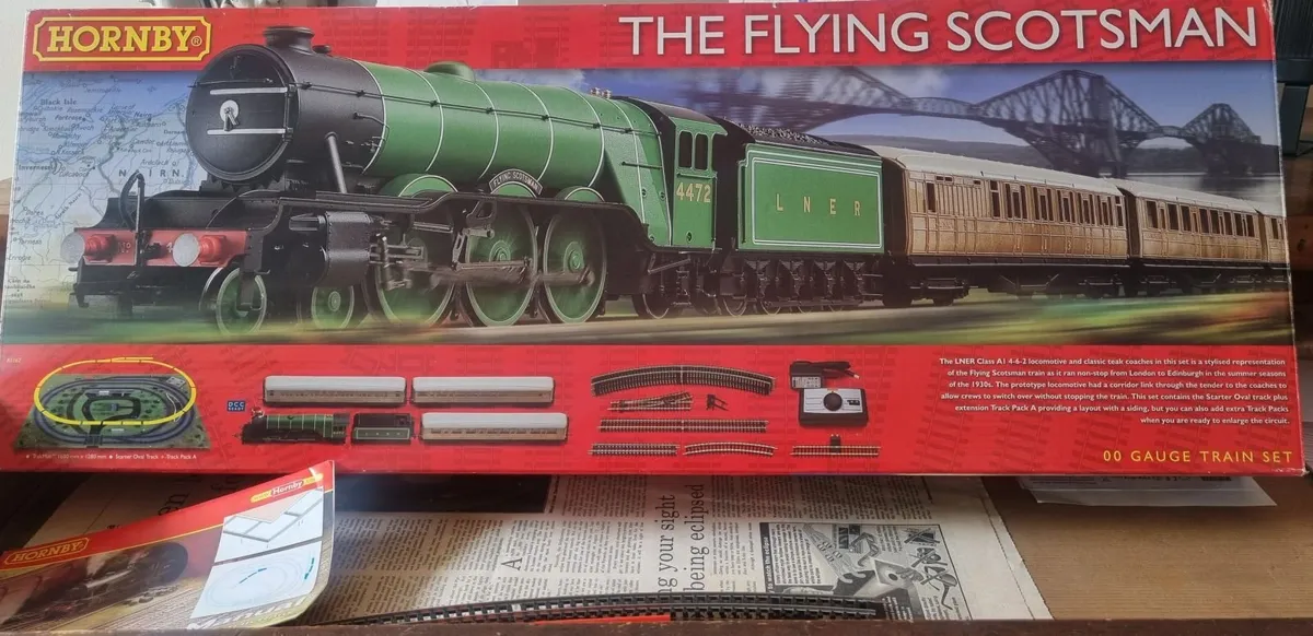 Hornby Flying Scotsman TRAIN SET - Image 1