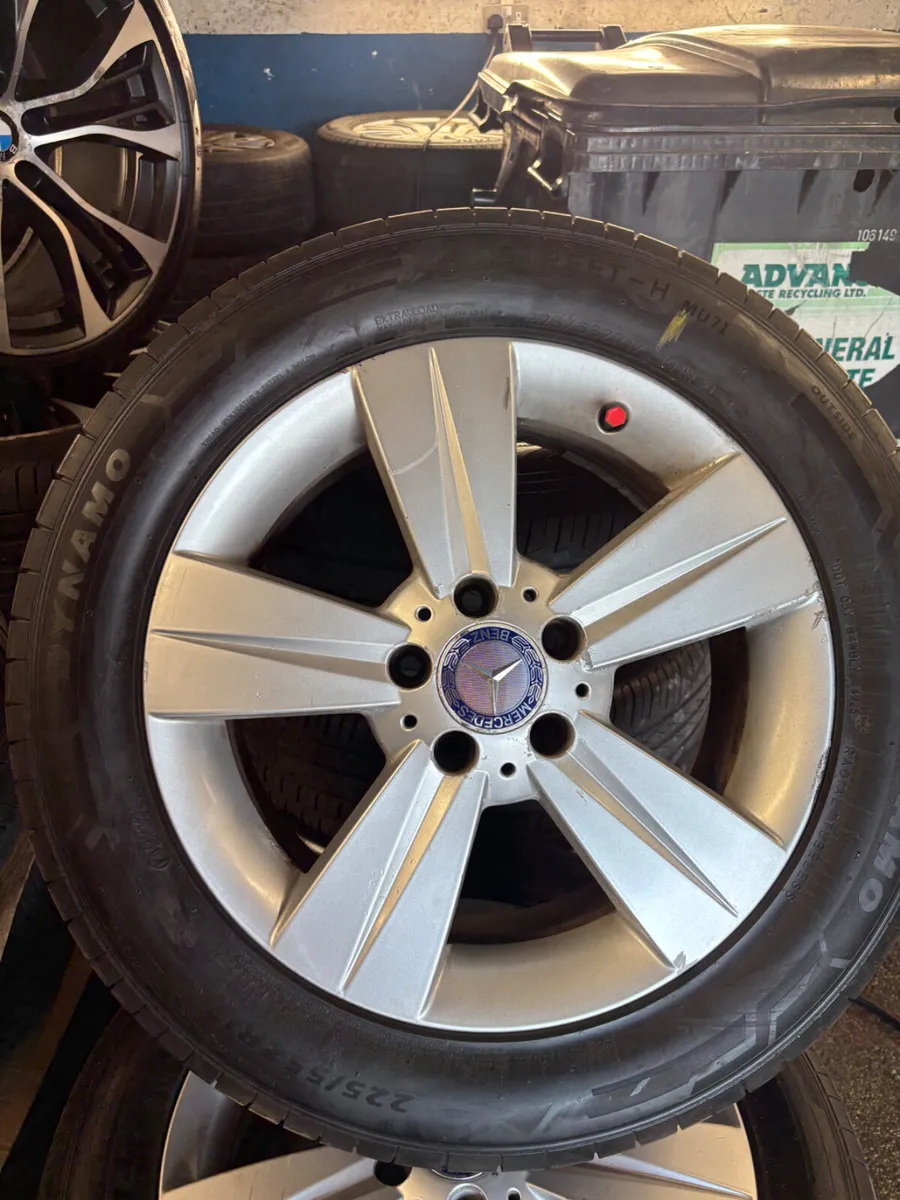 Mercedes V Class Alloys - Image 1
