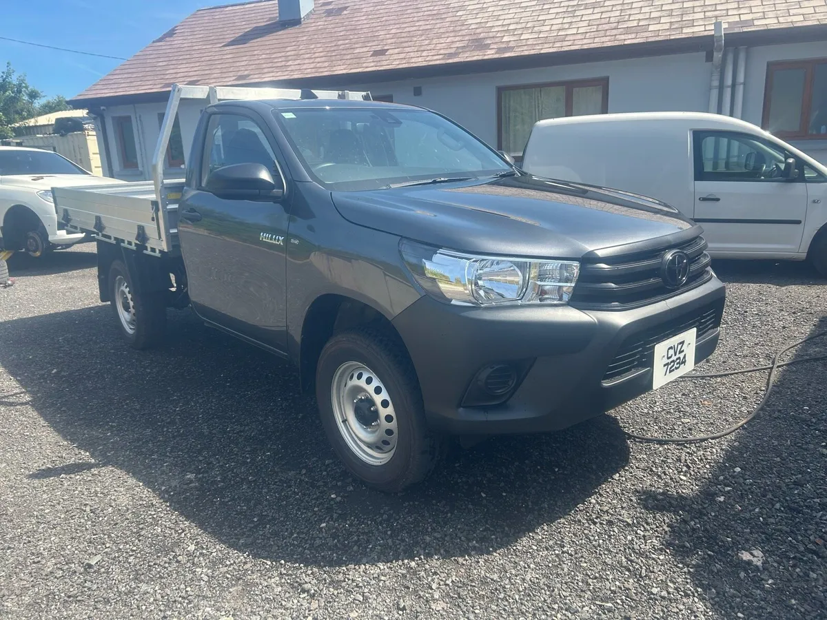 Toyota Hilux Single Cab 2024 2.4 Single Cab - Image 1