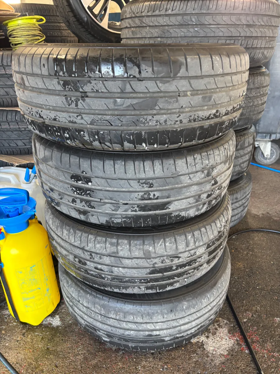 Mercedes V Class Alloys - Image 2