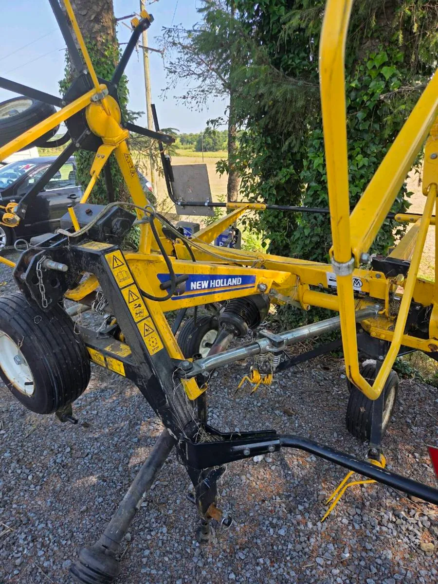 New Holland Tedder - Image 1