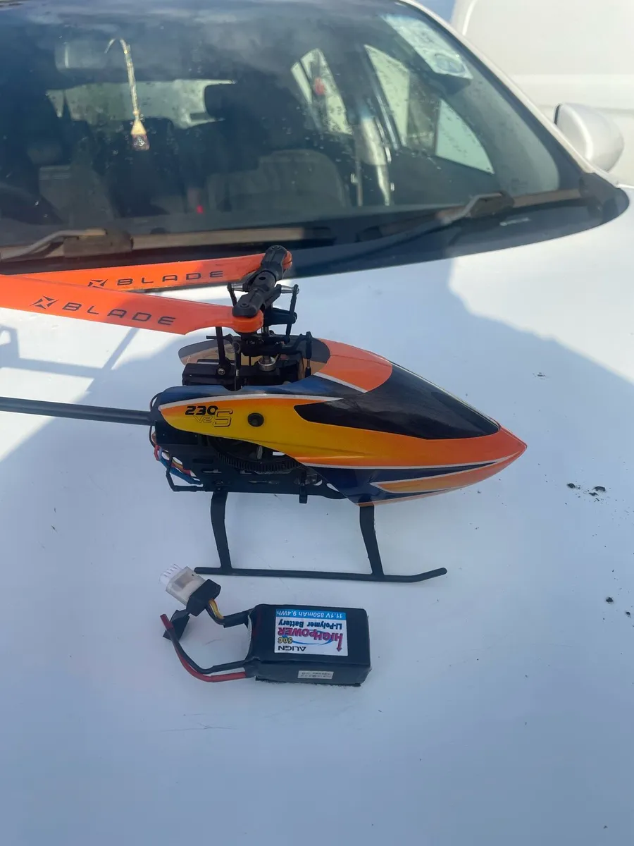 Model helicopters - Image 1