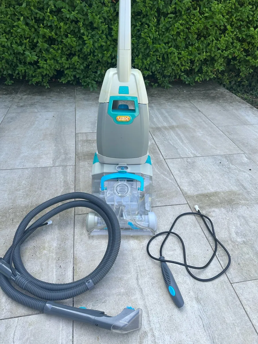 Carpet cleaner - Image 1