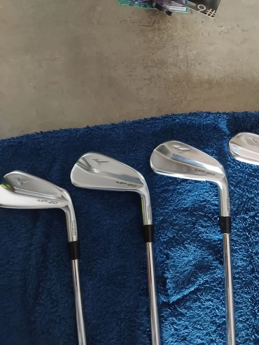 Mizuno mp hmb irons 4 to pw - Image 1
