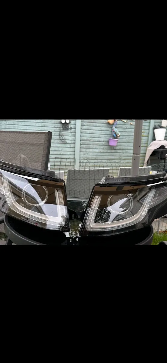 Front headlights  Range Rover Evoque - Image 1