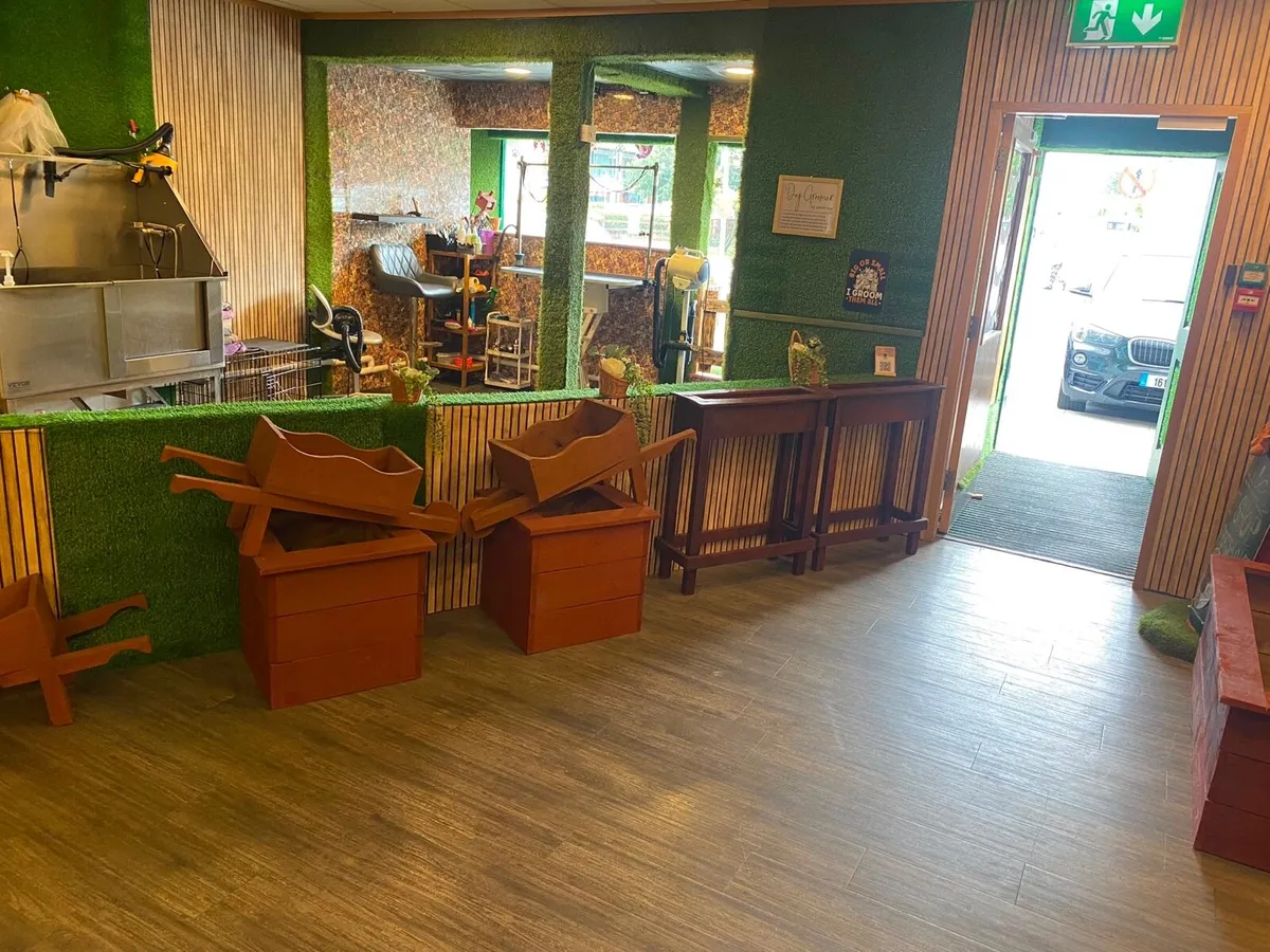 Handmade wooden garden furniture for sale - Image 1