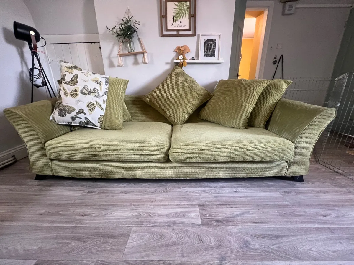 Couch - Image 3