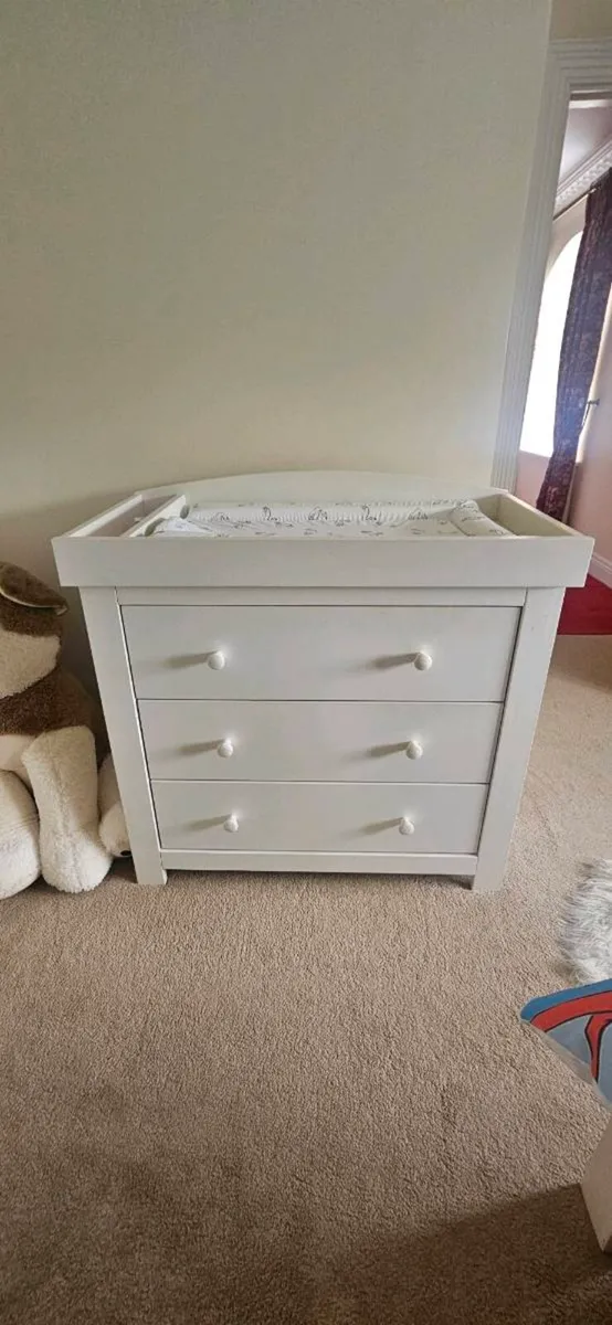 Mamas & Papa's Cot, presses & wardrobe - Image 3