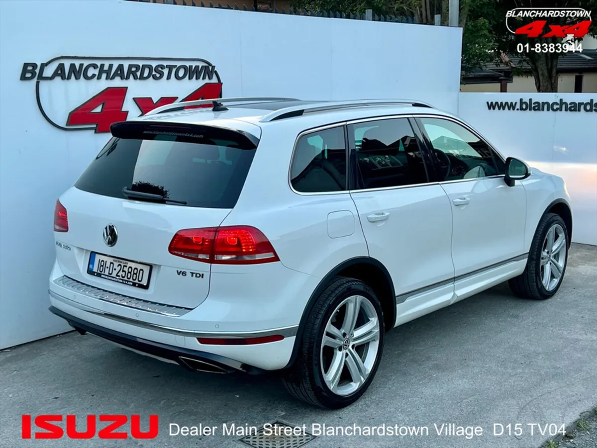 Volkswagen Touareg 3.0 TDI 262BHP VAT QUALIFIED - Image 2
