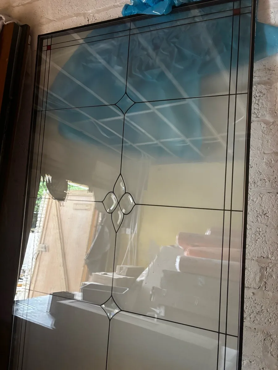 Side door glass - Image 4