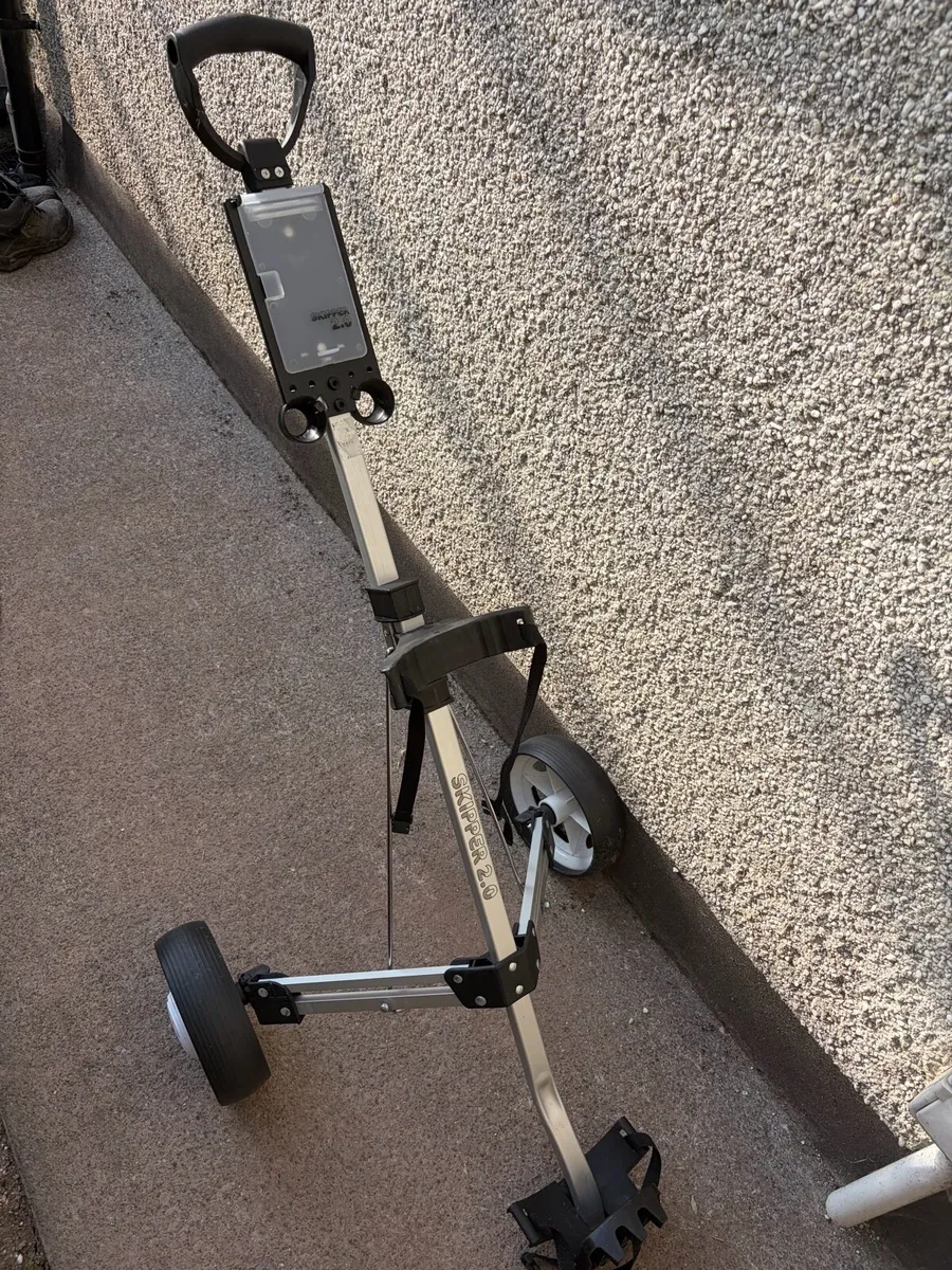 Golf trolley - Image 1
