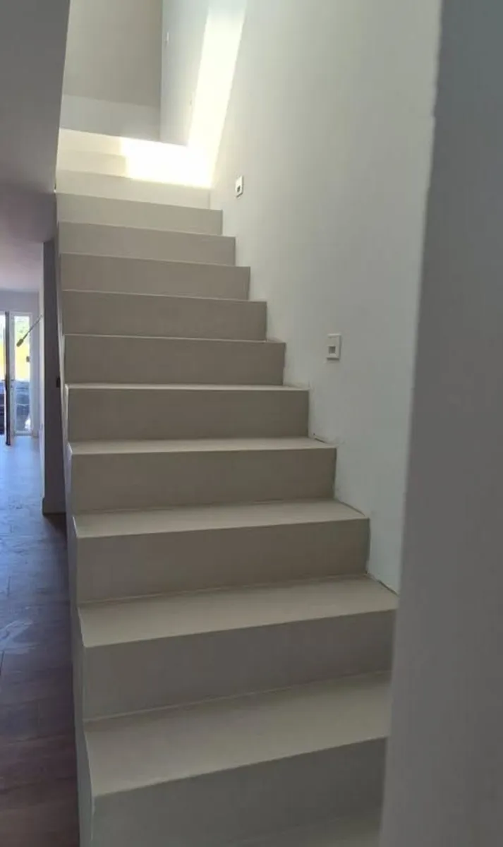 Concrete stairs