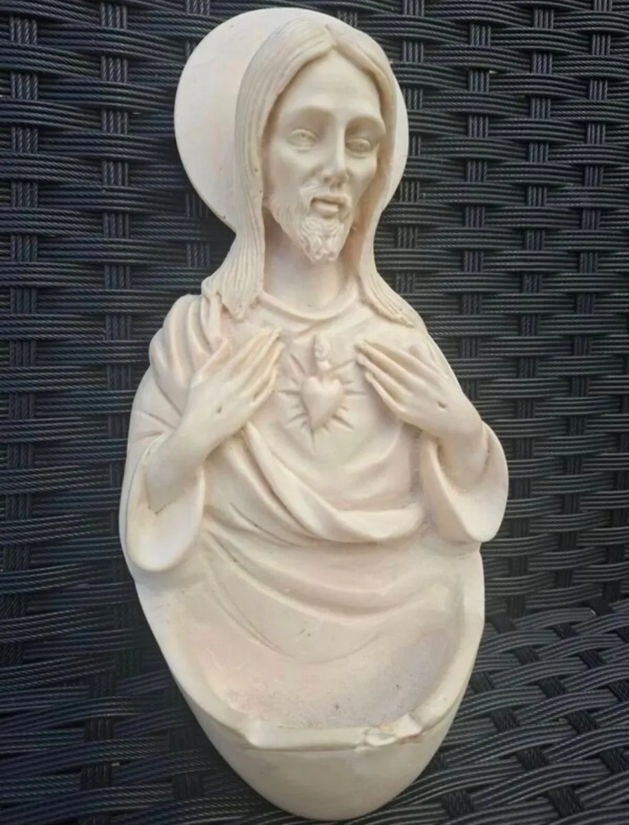 Vintage 1950's Jesus Sacred Heart Holy water Font - Image 1