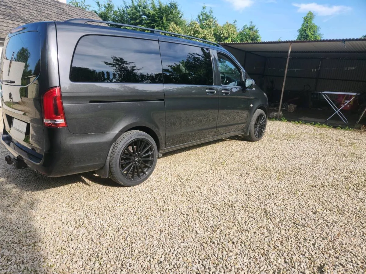 Mercedes Vito 6 Seater - Image 3