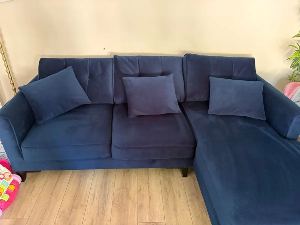 Navy velvet 3 seater Sofa - Image 2