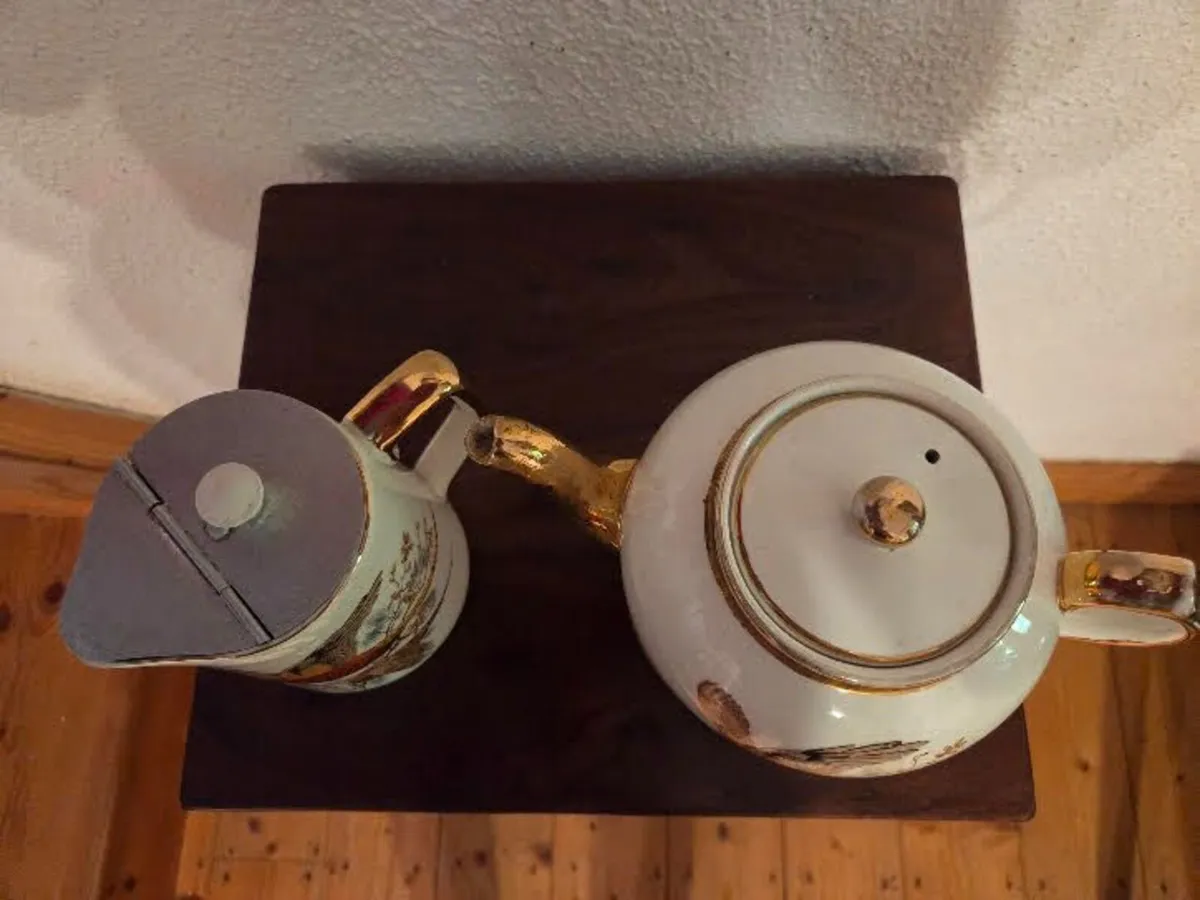 Vintage Carrigaline Teapot, Stand & Hot Water Jug - Image 4
