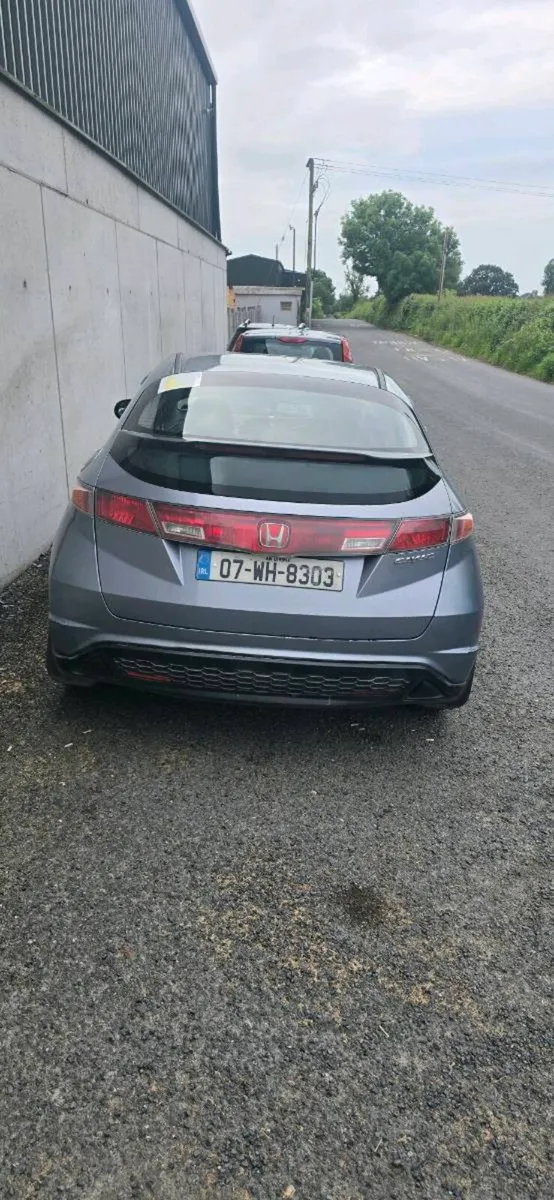 Car - Image 2