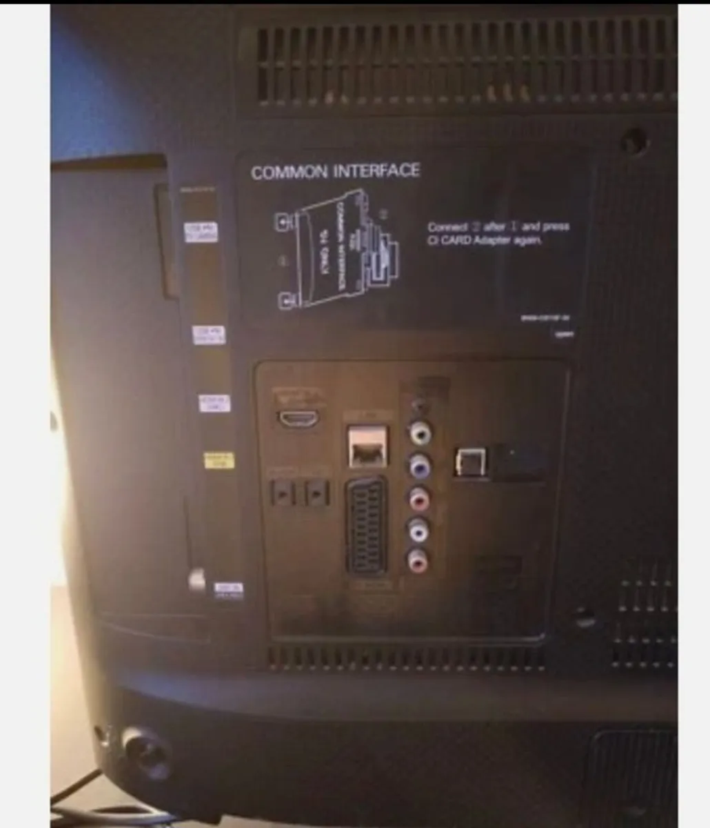 Samsung Smart TV 32" - Image 3