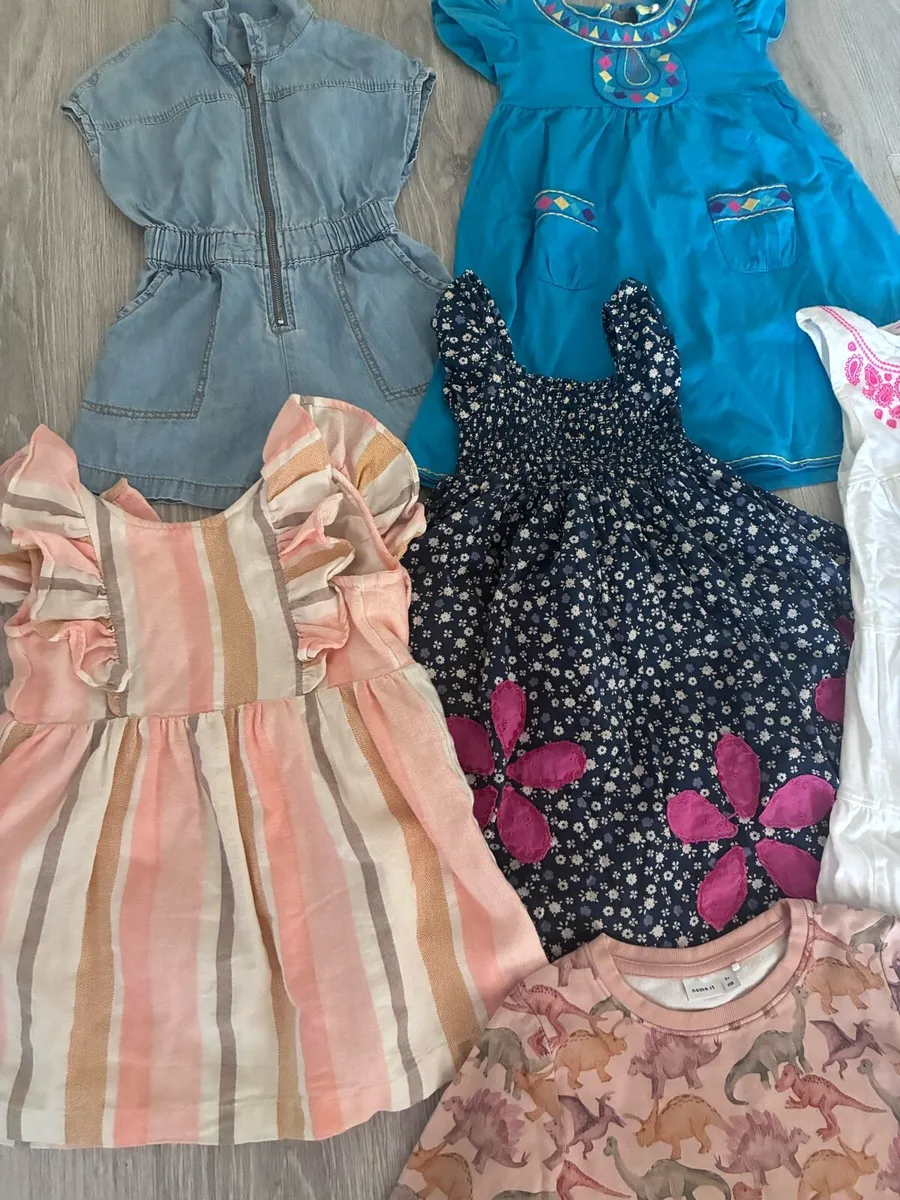 Girl bundle 4-5 years - Image 2