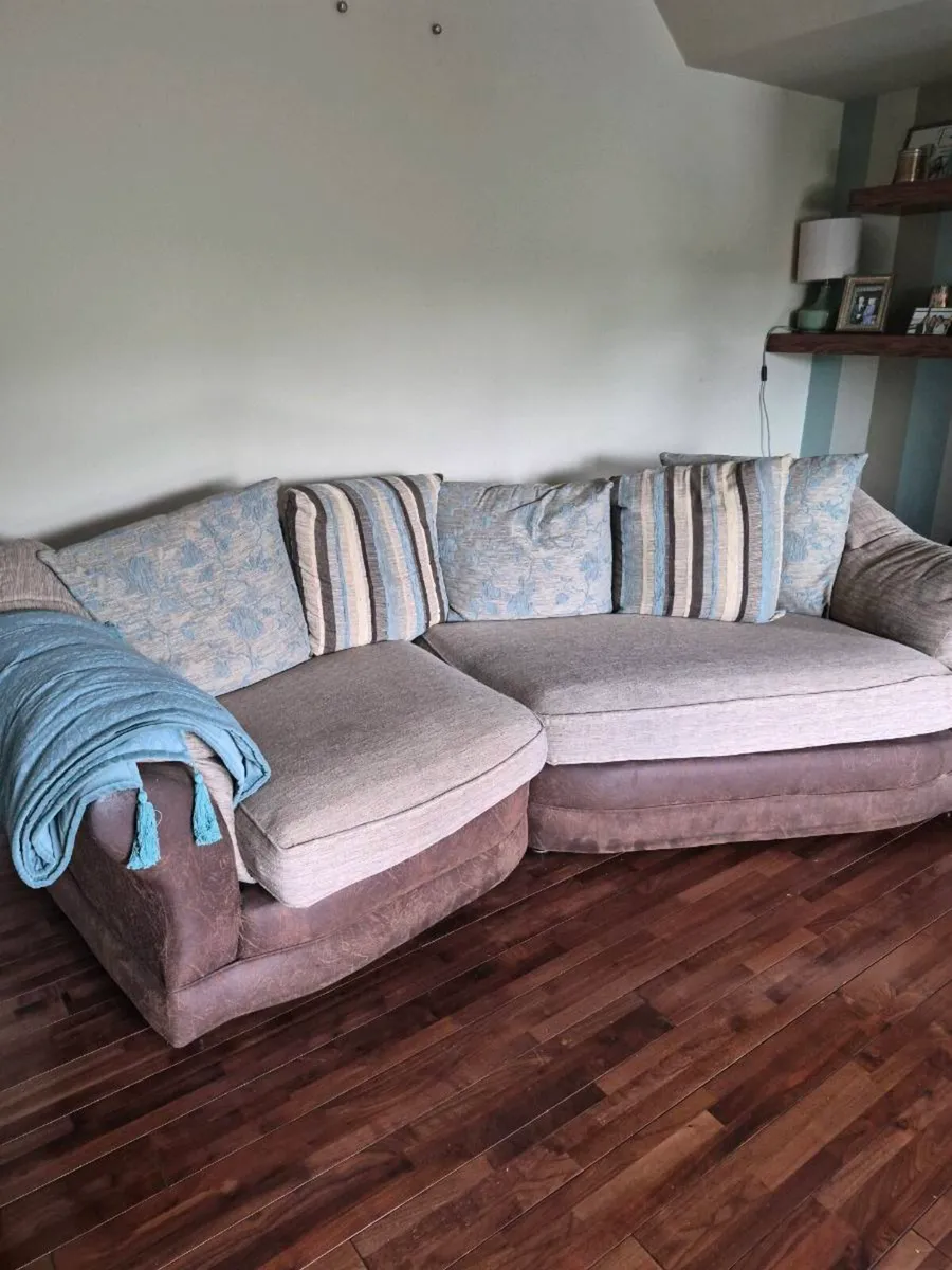Couch - Image 3