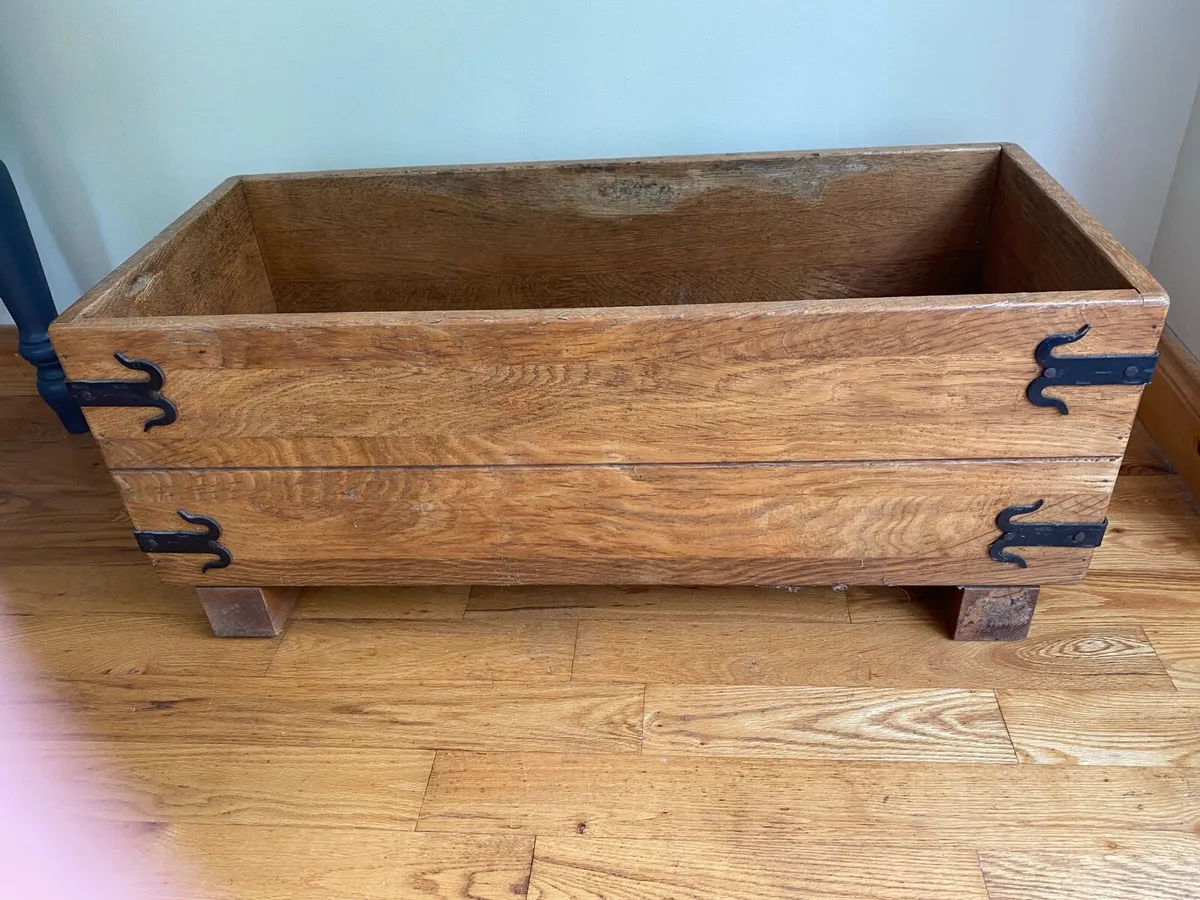 Oak Linen Chest - Image 3