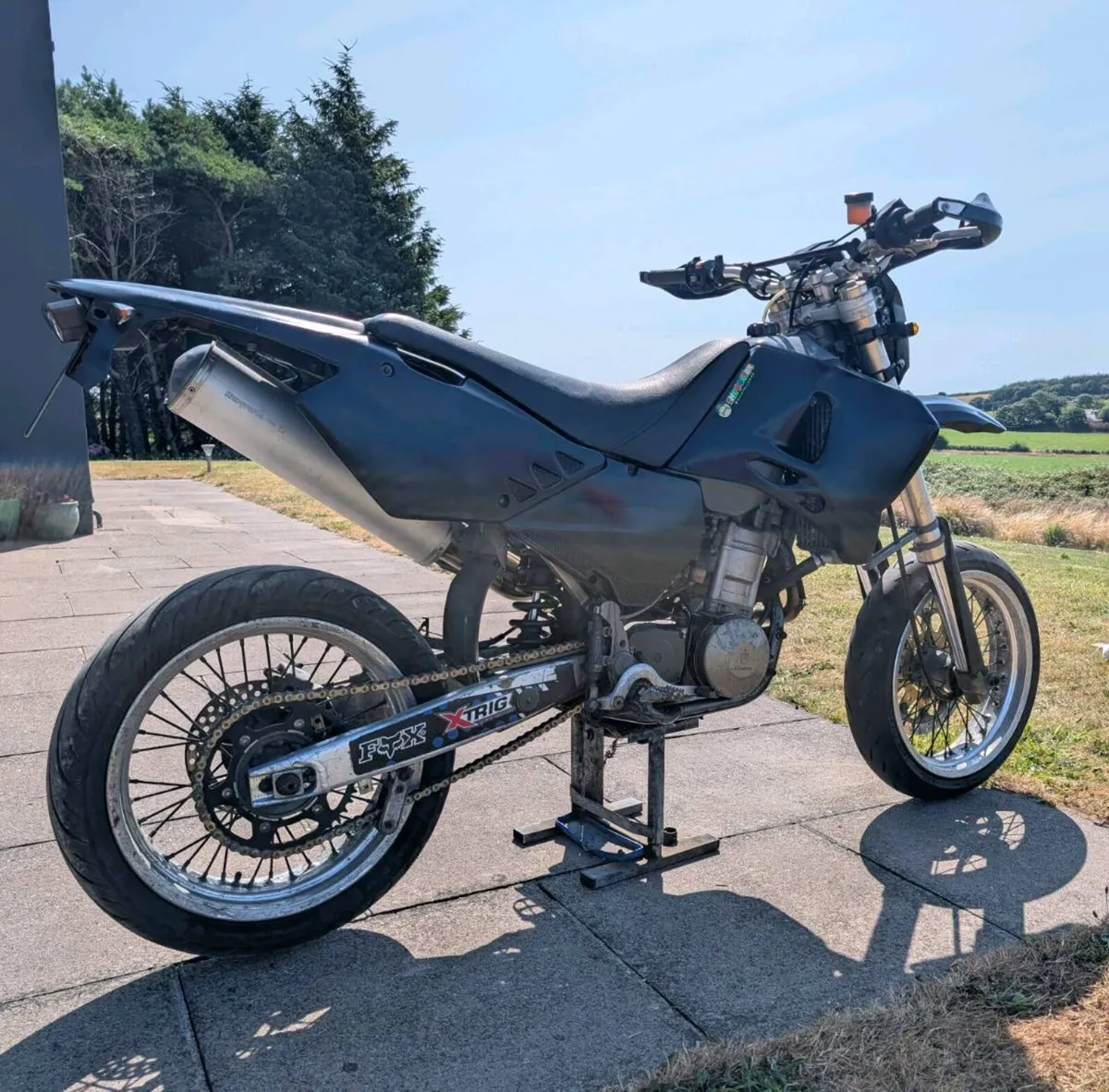 Husqvarna SM610R Supermoto - Image 2