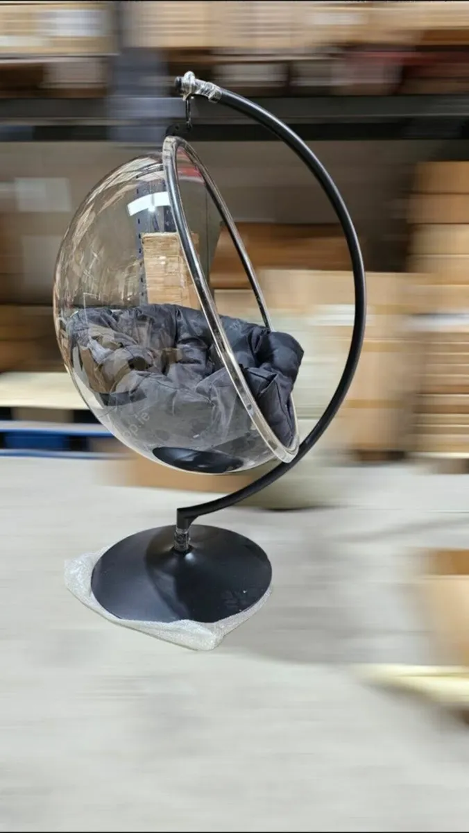 Acrylic round chair new with cushion egg - Image 3