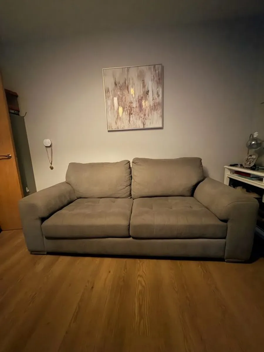 Sofa - Image 4