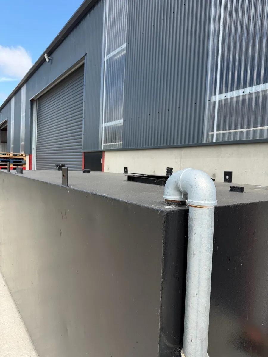 Steel tank for sale - Image 2