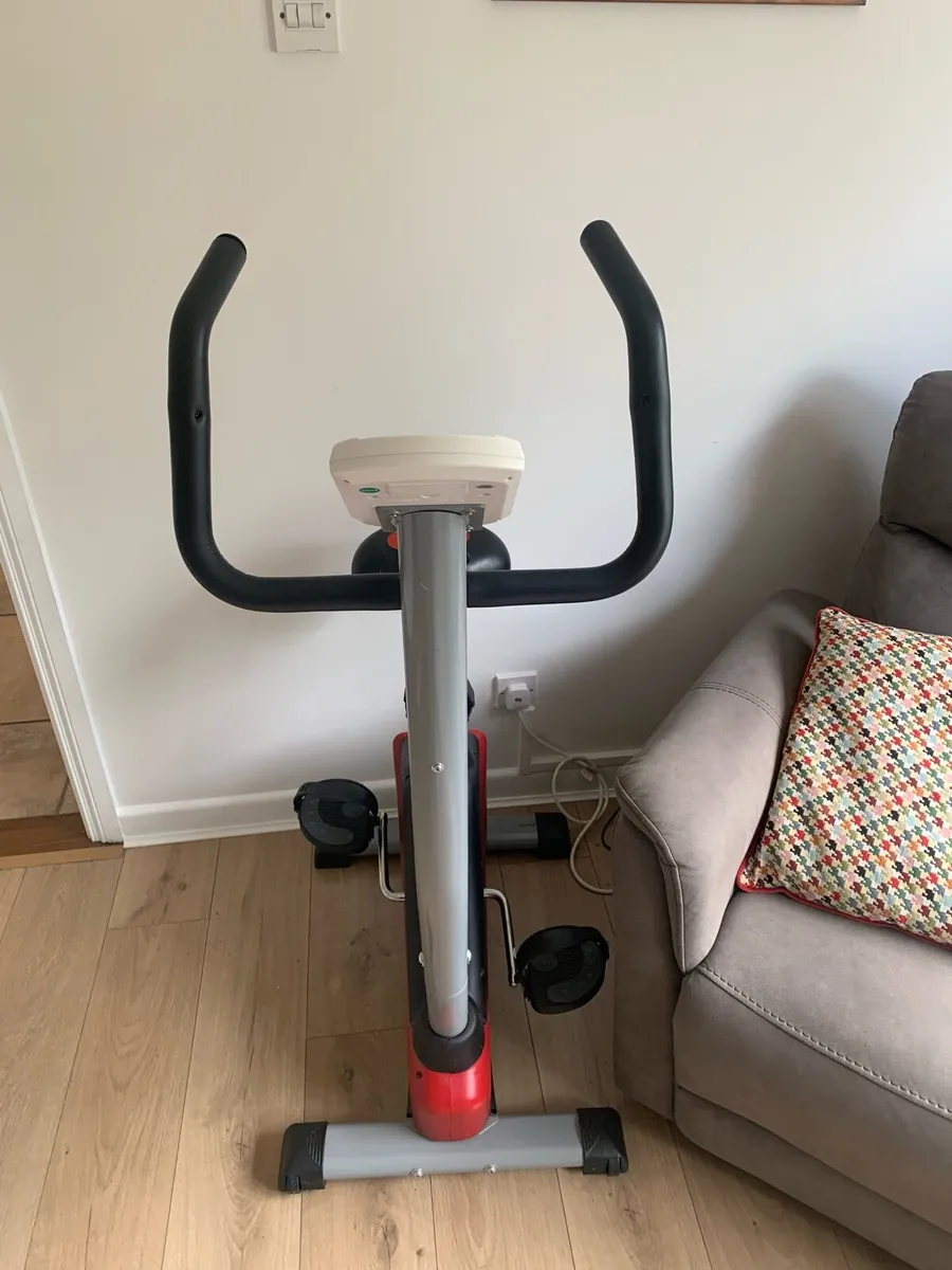 Exercise bike - Image 2