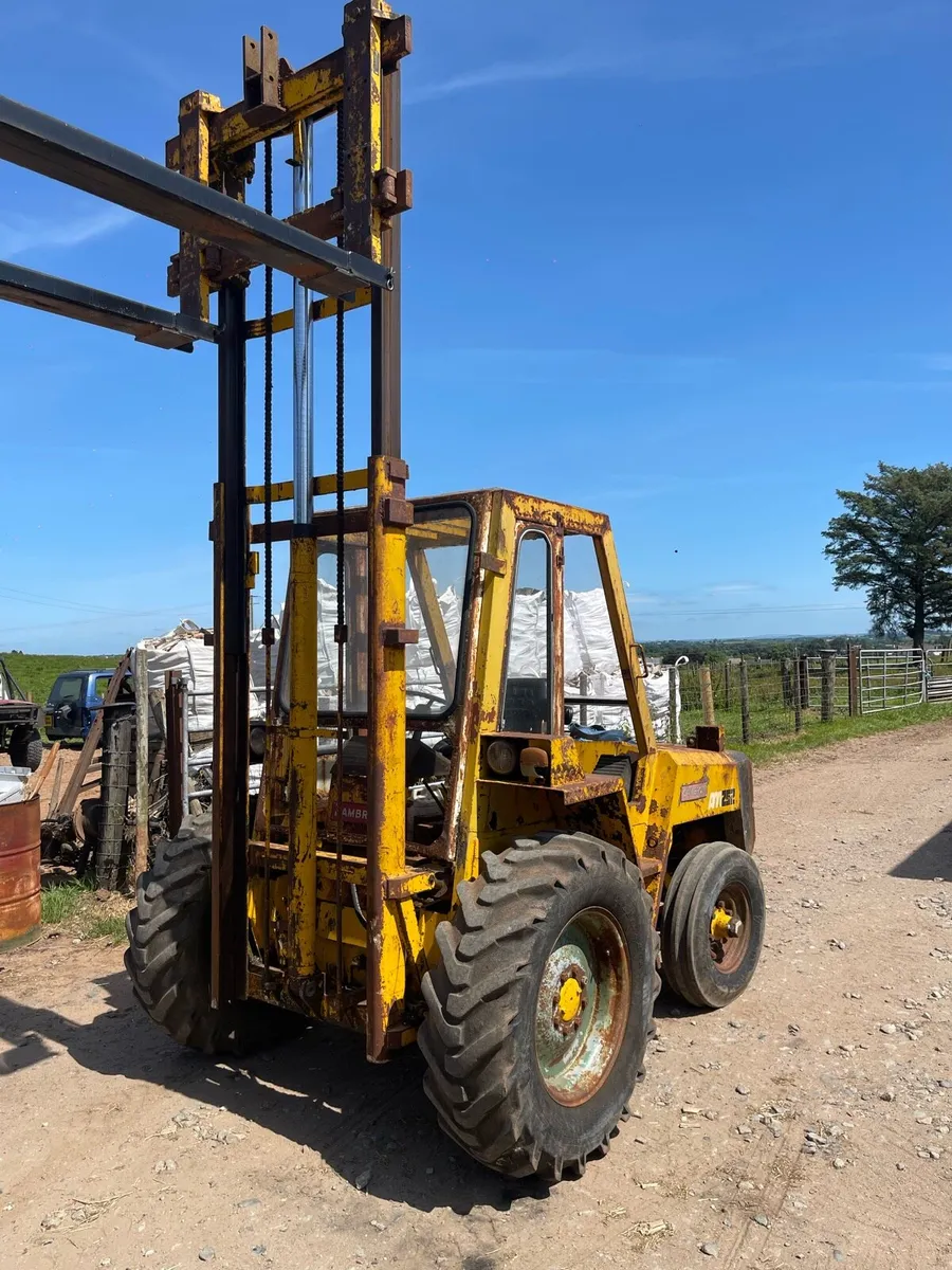 sambron rough terrain forklift - Image 1